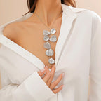 שרשרת עלים אלגנטית