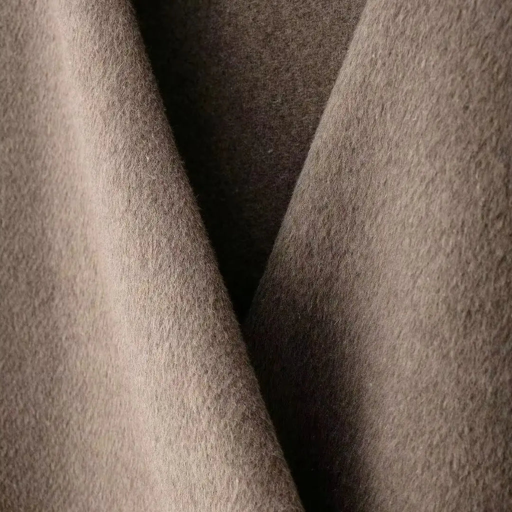 סוודר אלגנטי עם חגורה