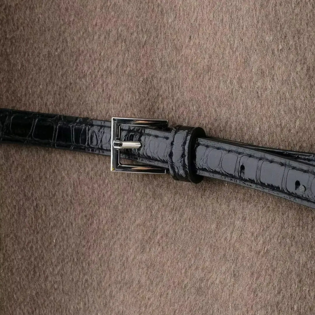 סוודר אלגנטי עם חגורה