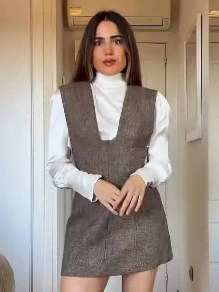 שמלת מיני כתפיות רחבות