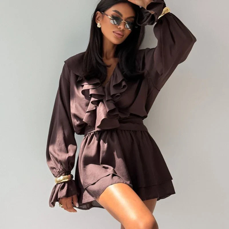 שמלת מיני מחמיאה בגזרת A-LINE